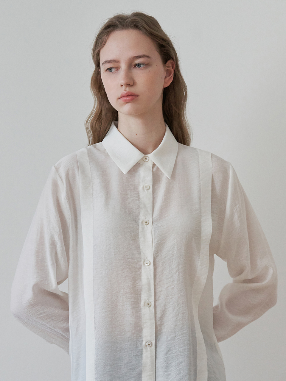 URAGO Front line silk blouse